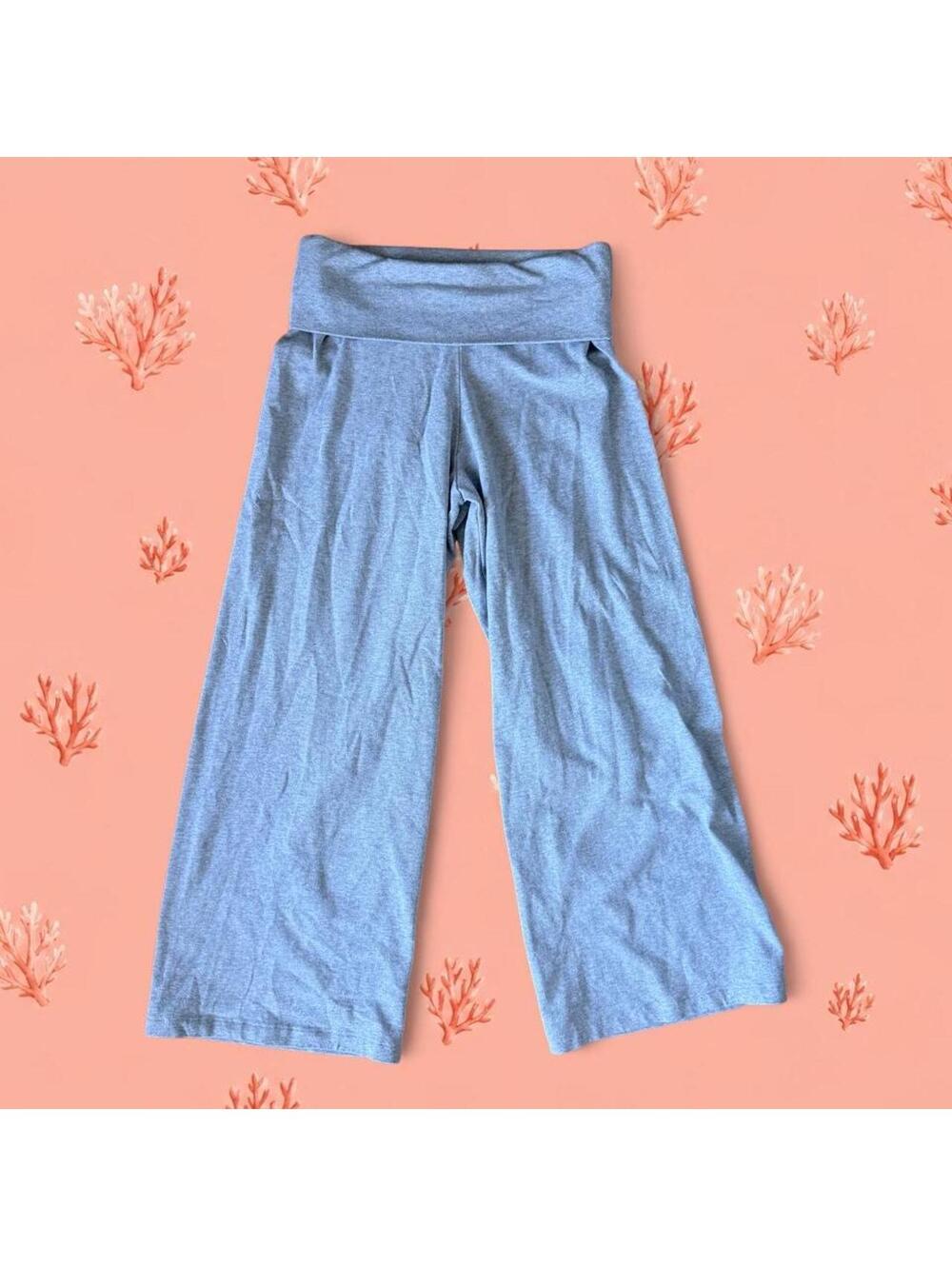 Brandy Melville grey priscilla capris